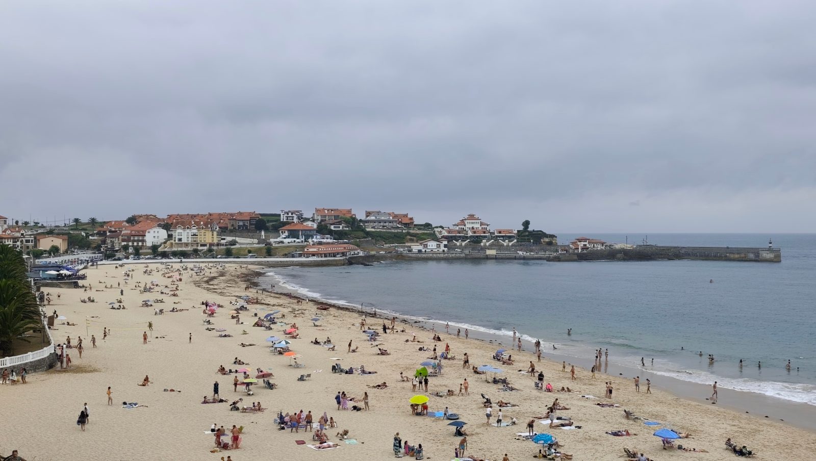 Comillas — Entre Gaudí y el Cantábrico