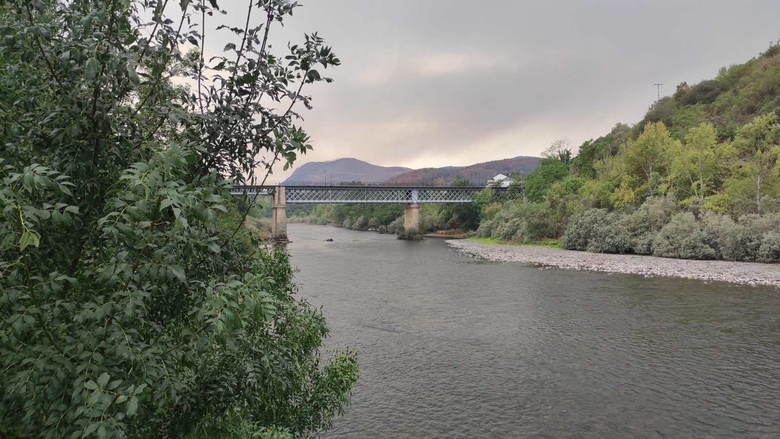 Ribas de Sil — San Clodio a orillas del río